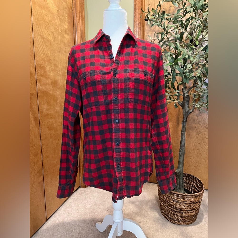 J. Crew Men’s Small Women’s M Slim-Fit Plaid Button Down Flannel Shirt Red Black